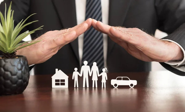 Insurance remains one of the most profitable niches, offering high returns through targeted and strategic ad campaigns